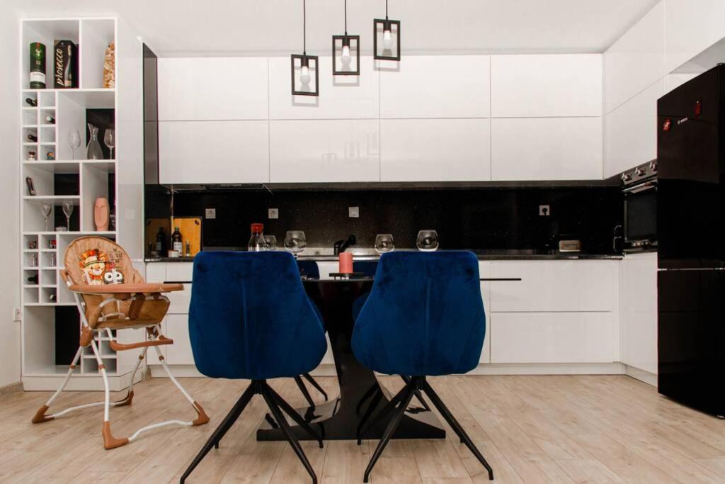 Super Luxurious & Spacious Designer Apartment. Stara Zagora Exteriör bild